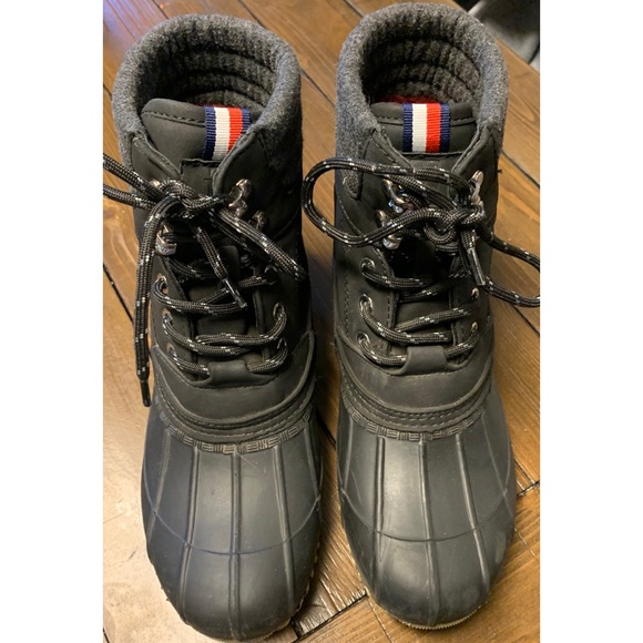 tommy hilfiger meyrick duck boot